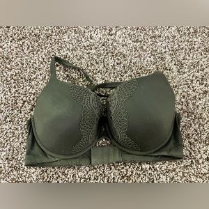 Victoria’s Secret Body by Victoria bra